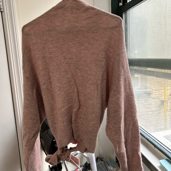 ARITZIA LORIN SWEATER - PINK - Picture 4 of 5